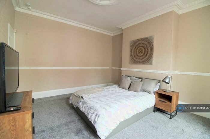 2 Bedroom Flat To Rent In Eastbourne Avenue, Gateshead, NE8