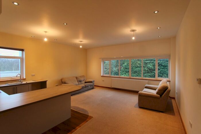 1 Bedroom Flat To Rent In Valley View, Tanhouse Avenue, Great Barr, Birmingham, B43