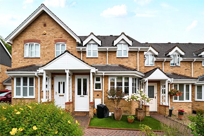 3 Bedroom Terraced House For Sale In Foxwood Grove, Pratts Bottom, Orpington, BR6