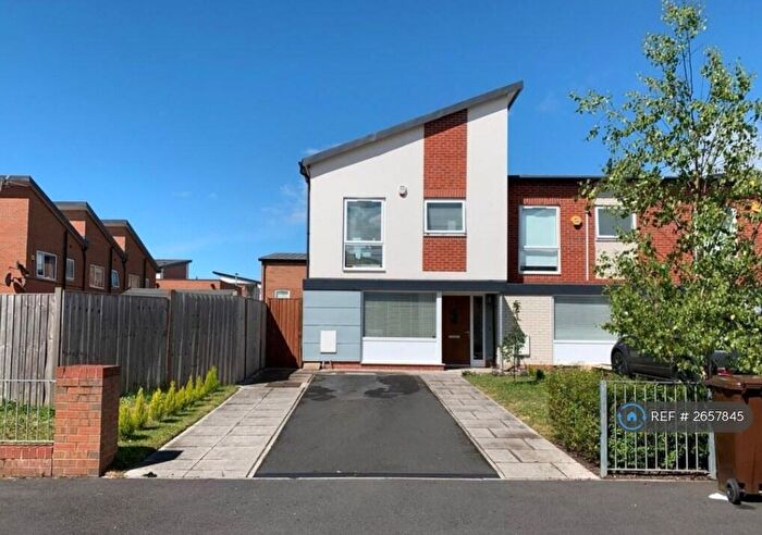 3 Bedroom End Of Terrace House To Rent In Carbis Avenue, Manchester, M11