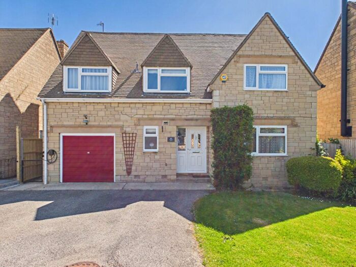 4 Bedroom Detached House For Sale In Roman Way, Bourton-On-The-Water, GL54