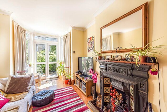 2 Bedroom Apartment To Rent In Mackeson Road, Hampstead, NW3