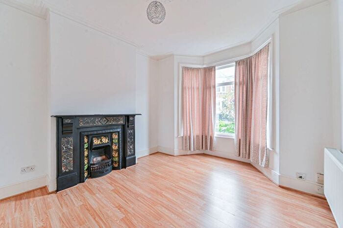 3 Bedroom Property For Sale In Chevening Road, Greenwich, London, SE10