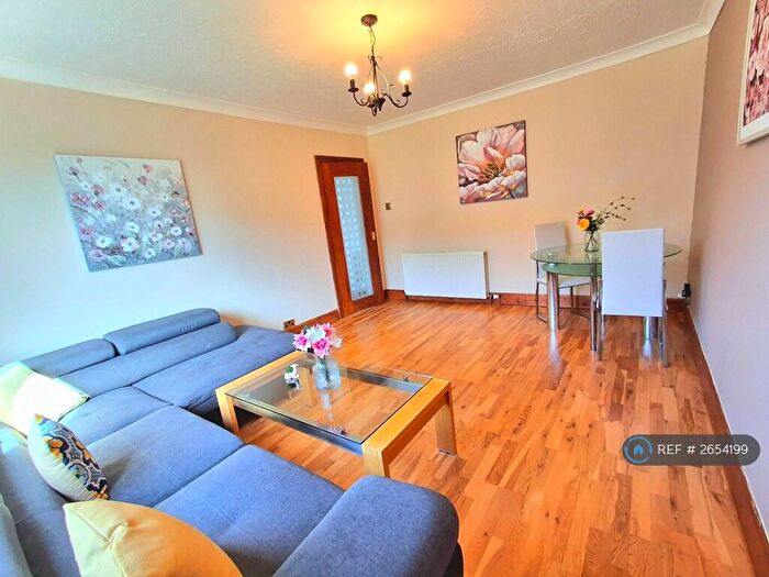 2 Bedroom Flat To Rent In Arnage Crescent, Aberdeen, AB16