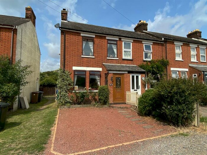 3 Bedroom Cottage For Sale In Five Acres, Holbrook, Ipswich, IP9