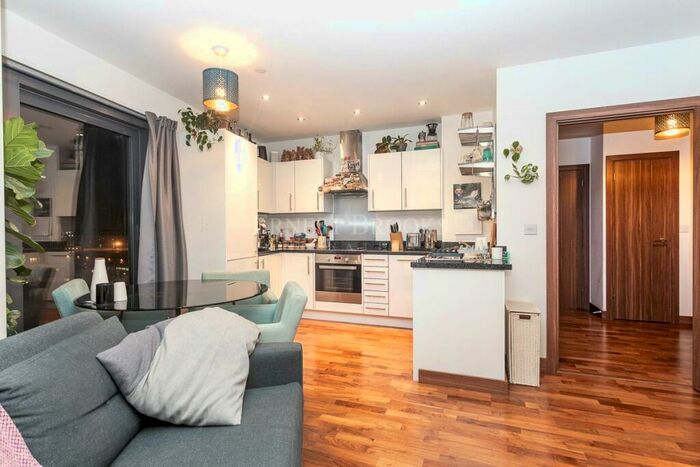 2 Bedroom Apartment To Rent In River Heights, High Street, Stratford, E15
