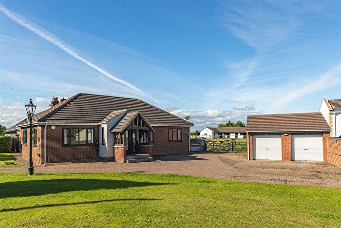 3 Bedroom Semi-detached Bungalow For Sale In Durham Lane, Haswell, Durham, DH6