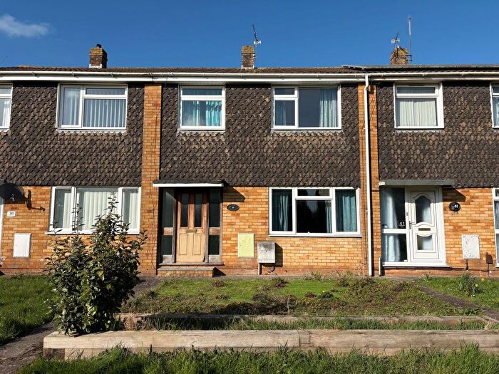 3 Bedroom Terraced House For Sale In Sandy Lodge, Yate, Bristol, Avon, BS37