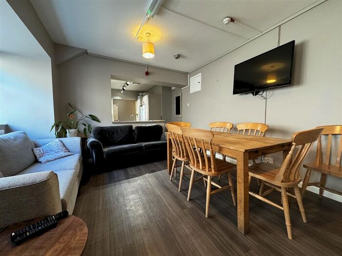 7 Bedroom Terraced House To Rent In Alexandria Crescent, Crossgate Moor, Durham, DH1