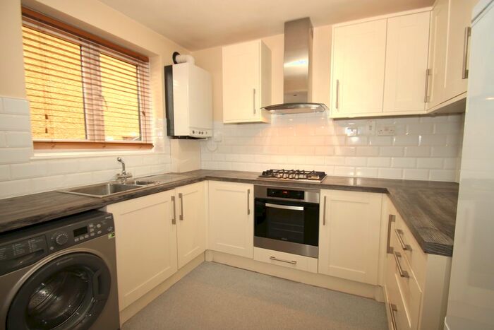 1 Bedroom Flat To Rent In Hansworth Avenue, Highams Park, E4