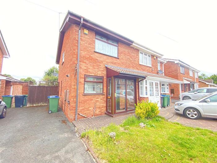 2 Bedroom Semi-Detached House To Rent In Temple Street, West Bromwich, B70
