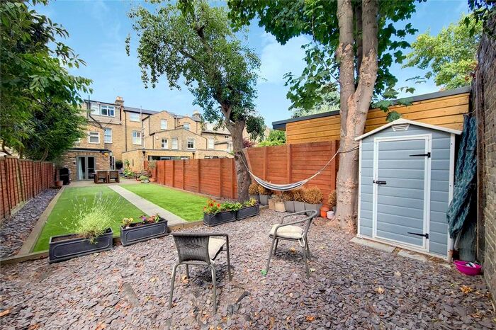 2 Bedroom Flat To Rent In Santos Road, London, SW18