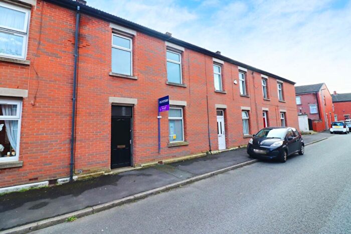 3 Bedroom Terraced House To Rent In Stephen Street, Blackburn, BB2