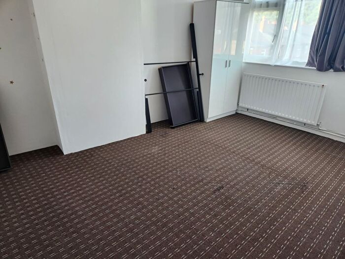 4 Bedroom Terraced House To Rent In Cross Flatts Mount, Leeds, LS11