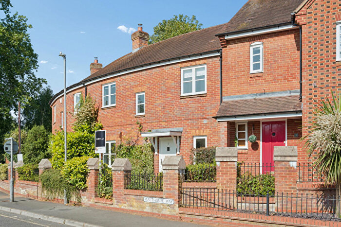 3 Bedroom Terraced House For Sale In Malthouse Way, Marlow, SL7