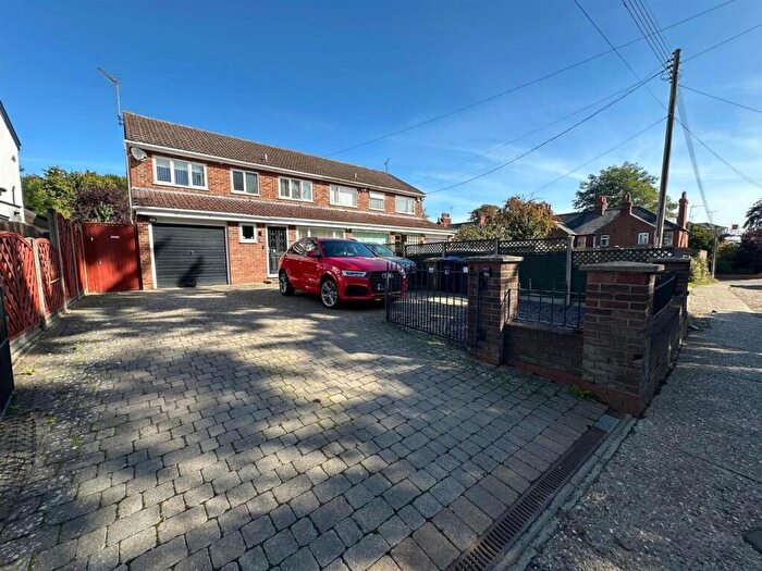 4 Bedroom Semi Detached House For Sale In Woodfield Lane, Stowmarket, IP14