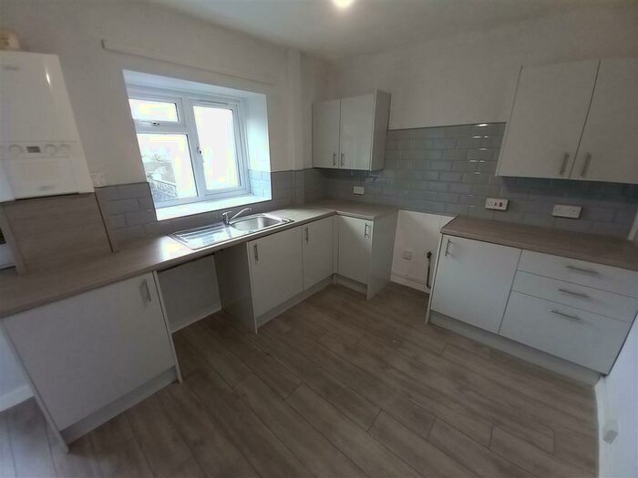 2 Bedroom House To Rent In Bell Street, Aberdare, CF44
