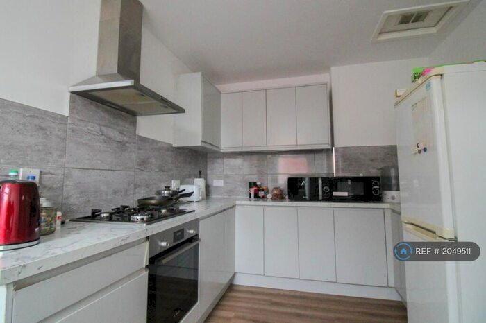 3 Bedroom End Of Terrace House To Rent In Walton Street, Leicester, LE3