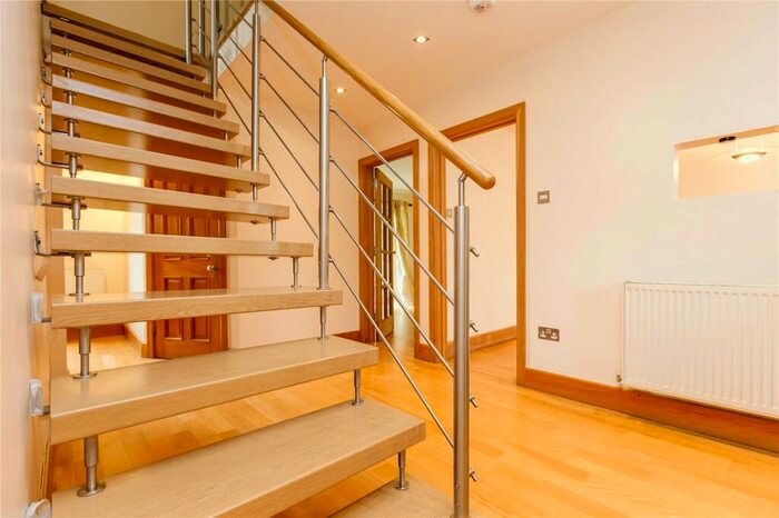 4 Bedroom Semi-Detached House To Rent In Cedar Park, Stoke Bishop, Bristol, BS9