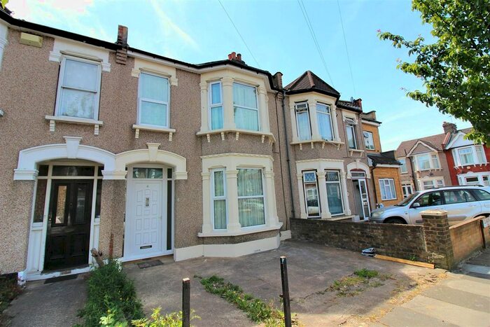 4 Bedroom Terraced House To Rent In Clandon Road, Ilford, IG3
