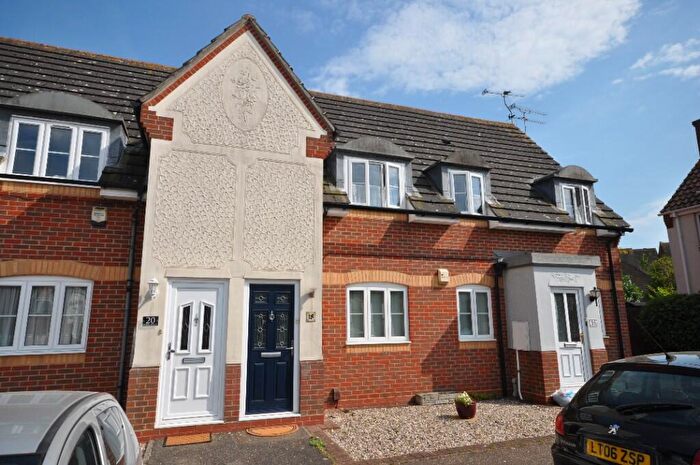 2 Bedroom Apartment To Rent In Samuel Manor, Chelmsford, Essex, CM2