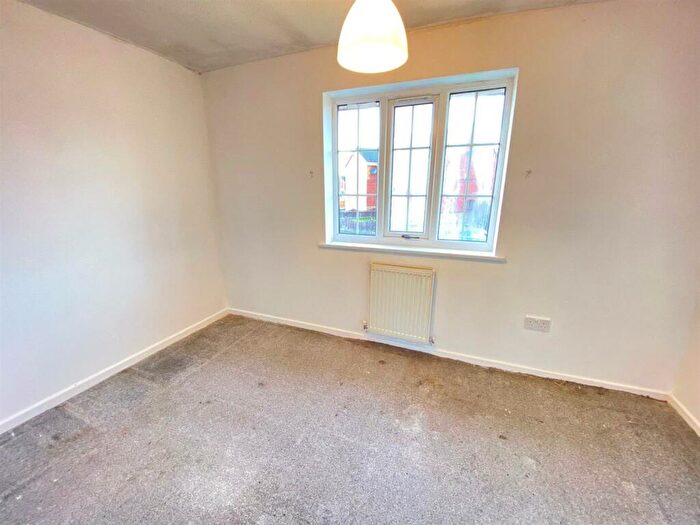 2 Bedroom House To Rent In St Helens AvenueTipton, DY4