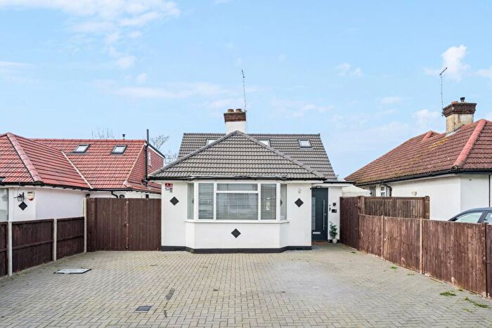 3 Bedroom Detached House For Sale In Hazelwood Drive, Pinner, HA5