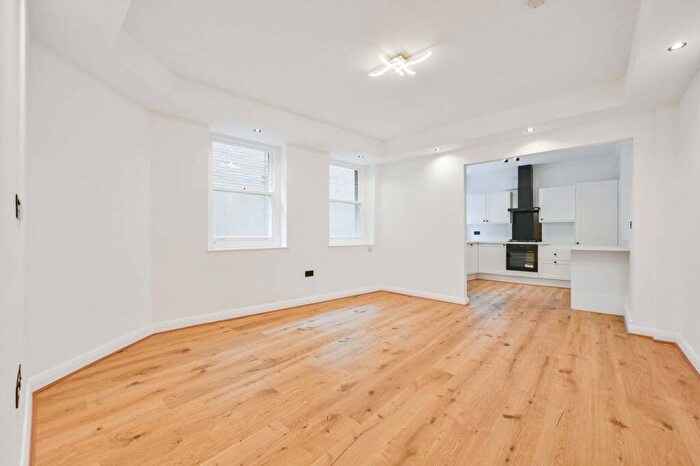 1 Bedroom Flat To Rent In Marylebone Road, Marylebone, London, NW1