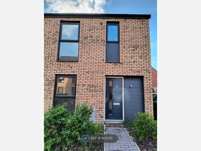 3 Bedroom Semi-Detached House To Rent In Quarry Heights, Exeter, EX4