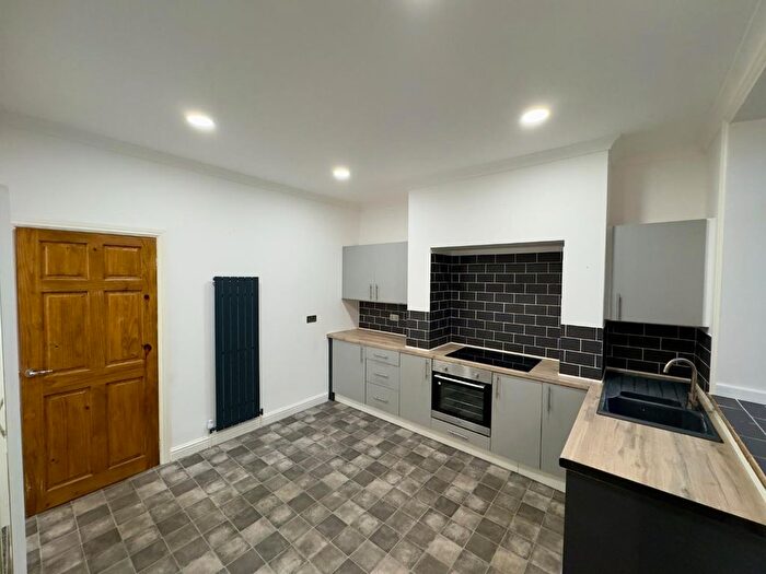 3 Bedroom Terraced House To Rent In Thompson Street, Padiham, Burnley, BB12