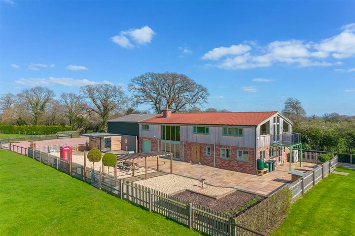 5 Bedroom Detached House For Sale In Gilberts End, Hanley Castle, Worcester, WR8