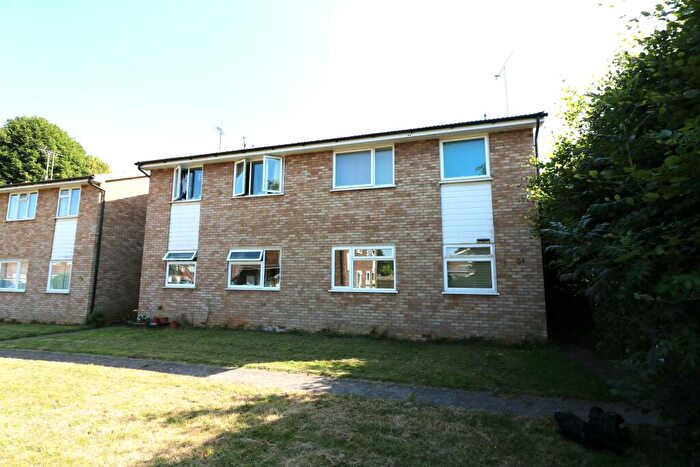2 Bedroom Maisonette To Rent In Hampton Close, Bragbury End, Stevenage, SG2