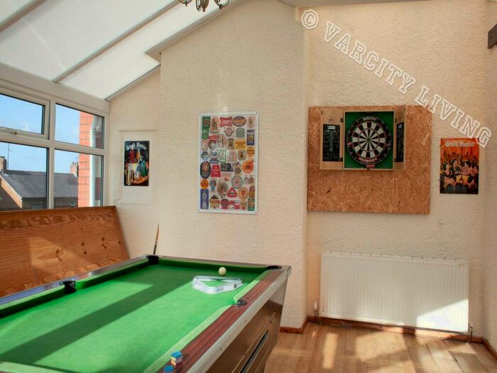 6 Bedroom House To Rent In High Street, Bangor, LL57