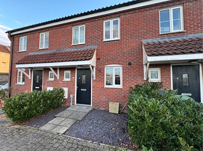 2 Bedroom Terraced House For Sale In Arundell Avenue, Wymondham, NR18