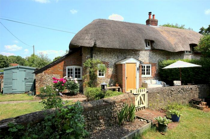 2 Bedroom Semi-Detached House For Sale In Upper Wield, Alresford, SO24