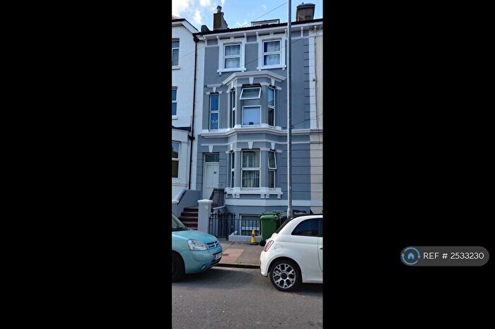 2 Bedroom Flat To Rent In Pevensey Road, Eastbourne, BN21