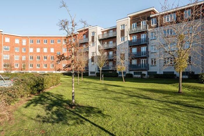 2 Bedroom Apartment For Sale In Burghley Court, Kingsquarter, Maidenhead, SL6