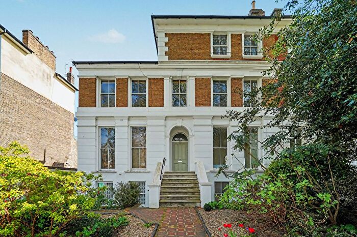 2 Bedroom Property For Sale In Highbury New Park, London, N5