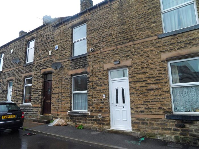 2 Bedroom Terraced House To Rent In Dewsbury Gate Road, Dewsbury, West Yorkshire, WF13