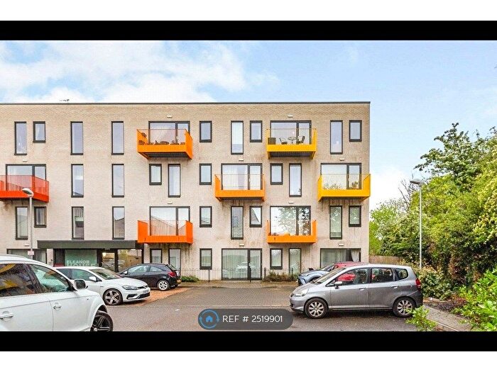 1 Bedroom Flat To Rent In Eleanor House, Headington, Oxford, OX3