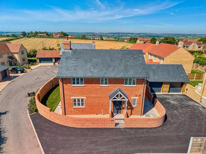 3 Bedroom Detached House For Sale In New Street, Marnhull, DT10