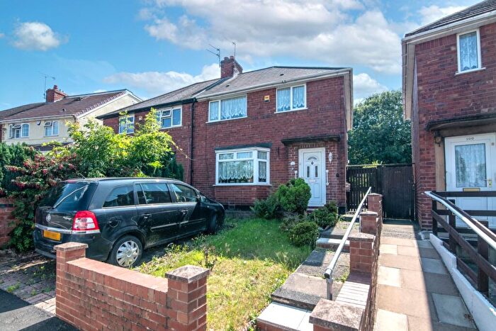 3 Bedroom Semi-Detached House For Sale In Whitgreave Street, West Bromwich, B70