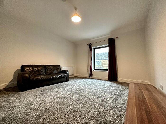 1 Bedroom Apartment To Rent In Market Street, New Mills, SK22