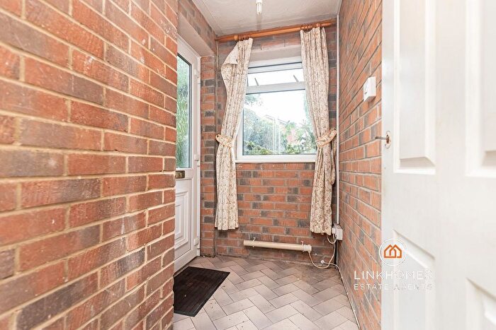 3 Bedroom Terraced House For Sale In Dacombe Drive, Poole, BH16
