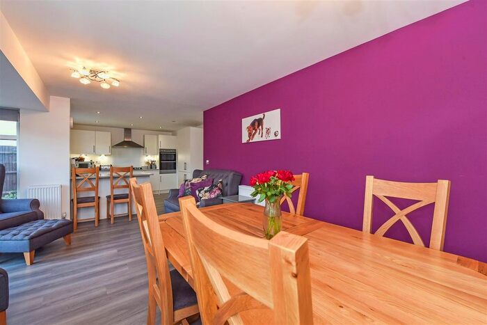 4 Bedroom Detached House For Sale In Plant Farm Crescent