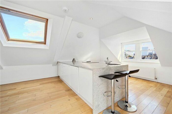 2 Bedroom Flat To Rent In Loftus Road, Shepherds Bush, London, W12