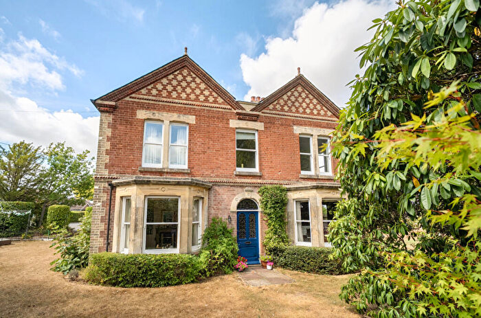 5 Bedroom Detached House For Sale In Solomons Lane, Shirrell Heath, Southampton, Hampshire, SO32