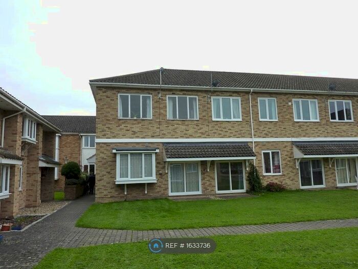 1 Bedroom Flat To Rent In Keswick Hall, Norwich, NR4