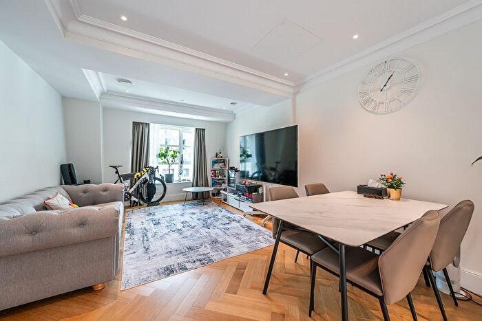 3 Bedroom Flat To Rent In Millbank, London, SW1P