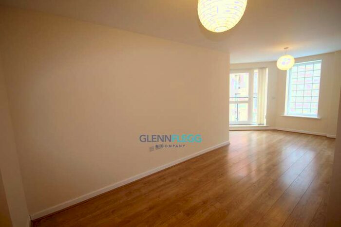 1 Bedroom Flat To Rent In The Junction, Central Slough, SL2